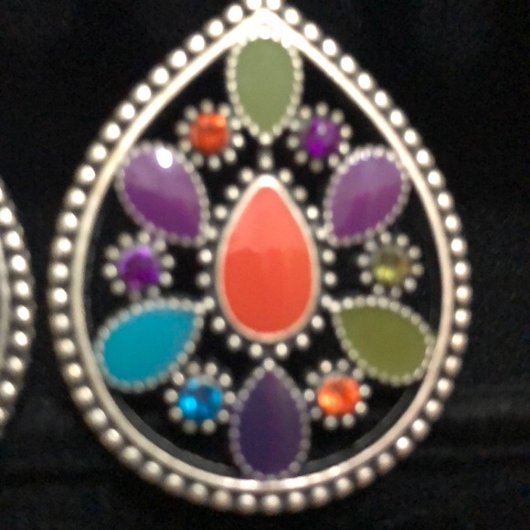 Earrings - Picture 2 of 2